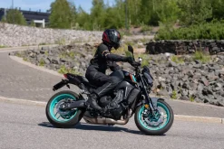 Lindstrands Borgvik Pants Dam Svart - Regular + Kort och Vid